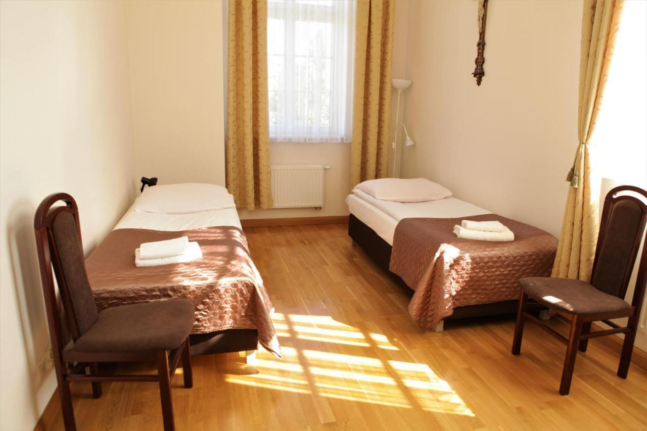 Bed and Breakfast Dom Notre Dame à Wrocław Extérieur photo